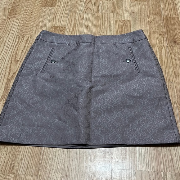 LOFT Dresses & Skirts - Loft skirt size 6